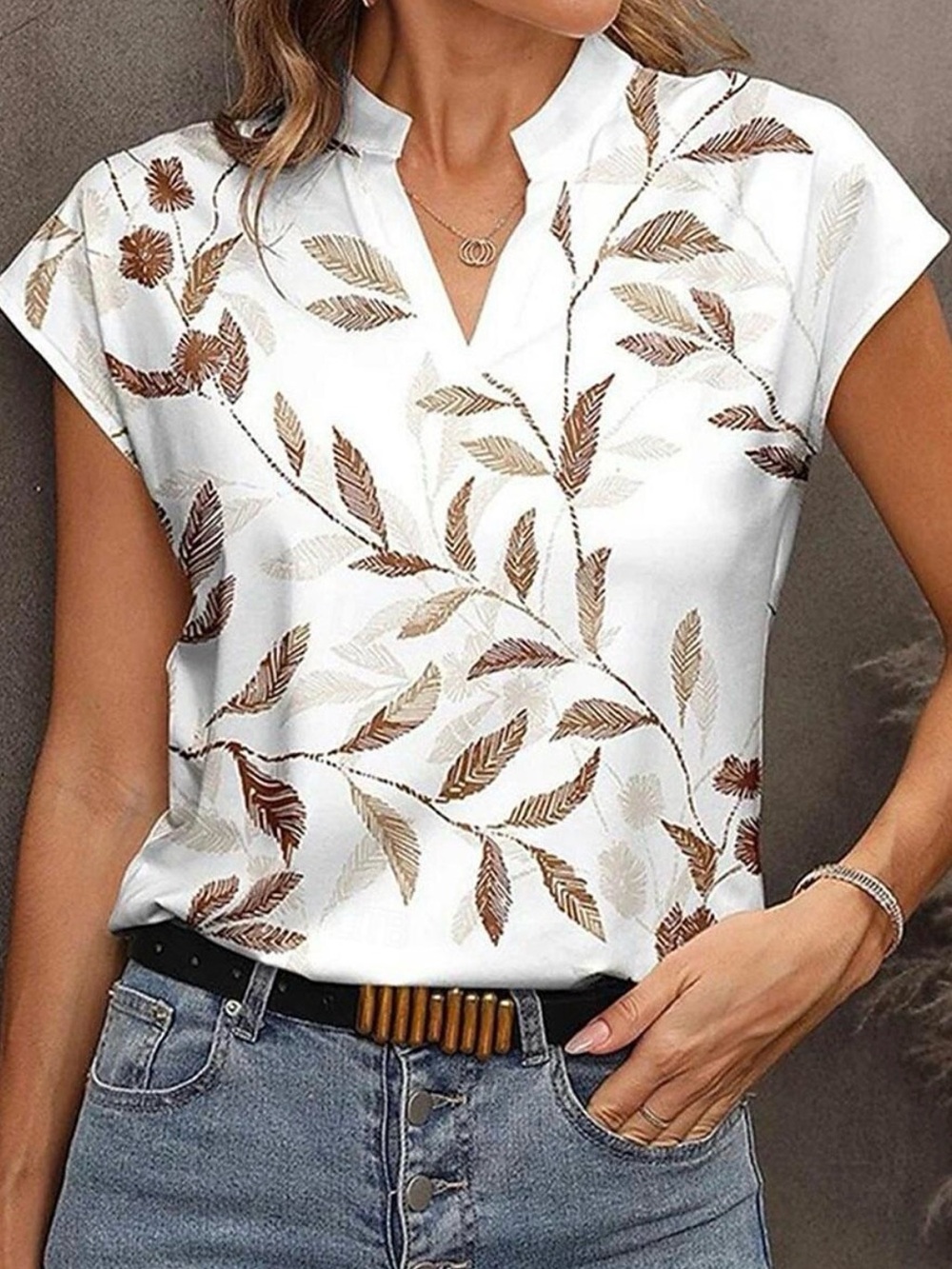 Just Fashion Now Women White Leaf Print V-Neck Short Sleeve Blouse T-Shirt Sz L